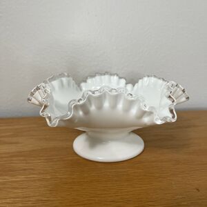 Fenton White Silver Crest Double Crimped Ruffle Edge Milk Glass Bowl READ
